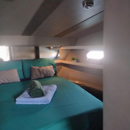 Hotel Yach Boat Barcellona Esterno foto